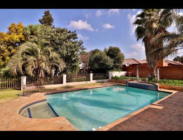 4 BEDROOM HOUSE FOR SALE IN NEW REDRUTH